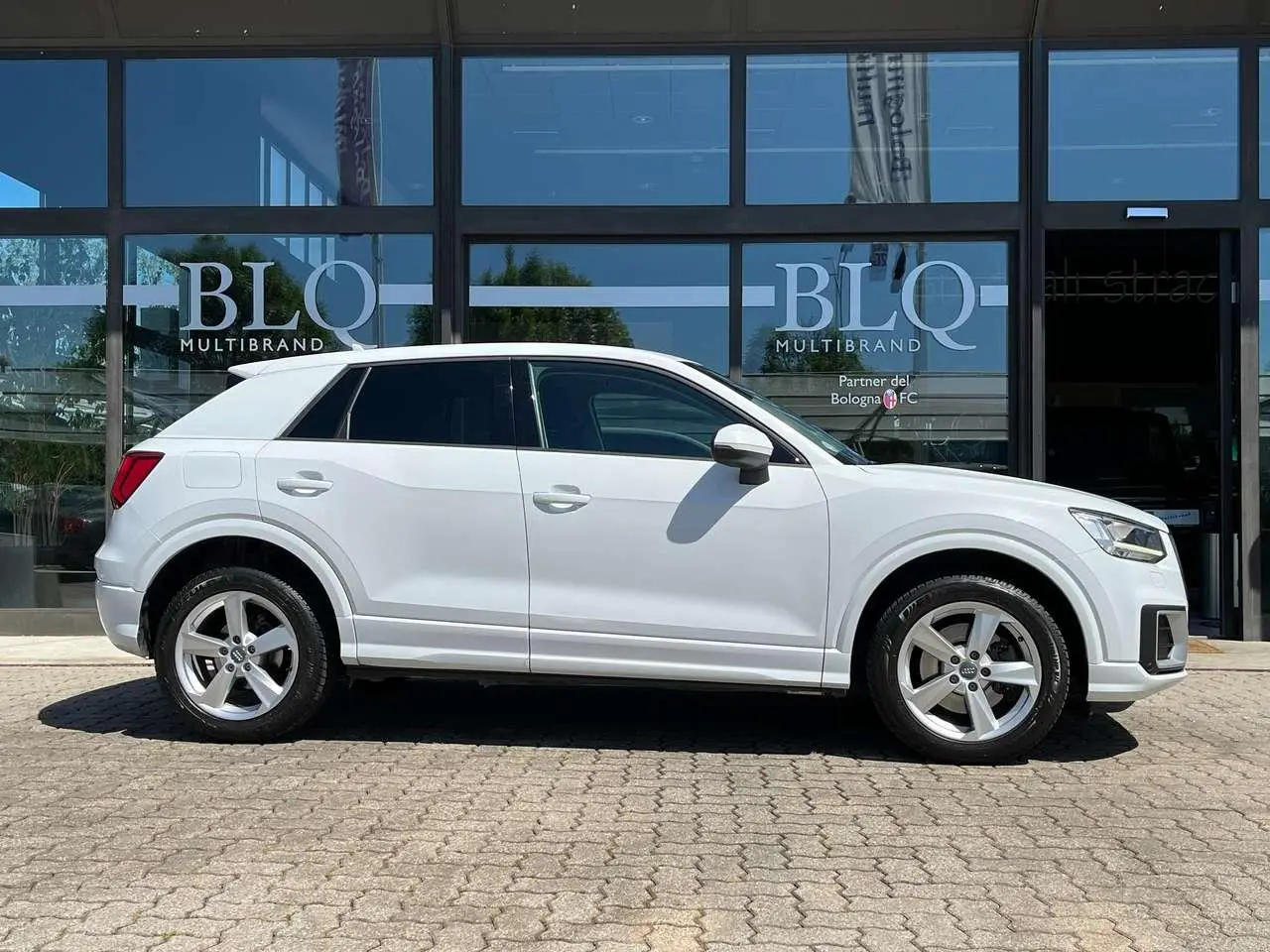 Photo 1 : Audi Q2 2017 Diesel