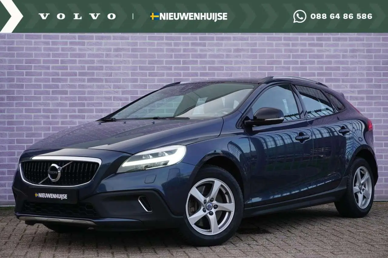 Photo 1 : Volvo V40 2018 Essence