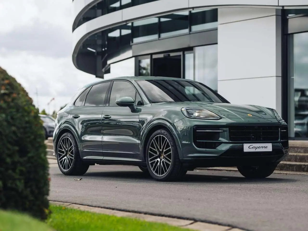 Photo 1 : Porsche Cayenne 2024 Hybrid