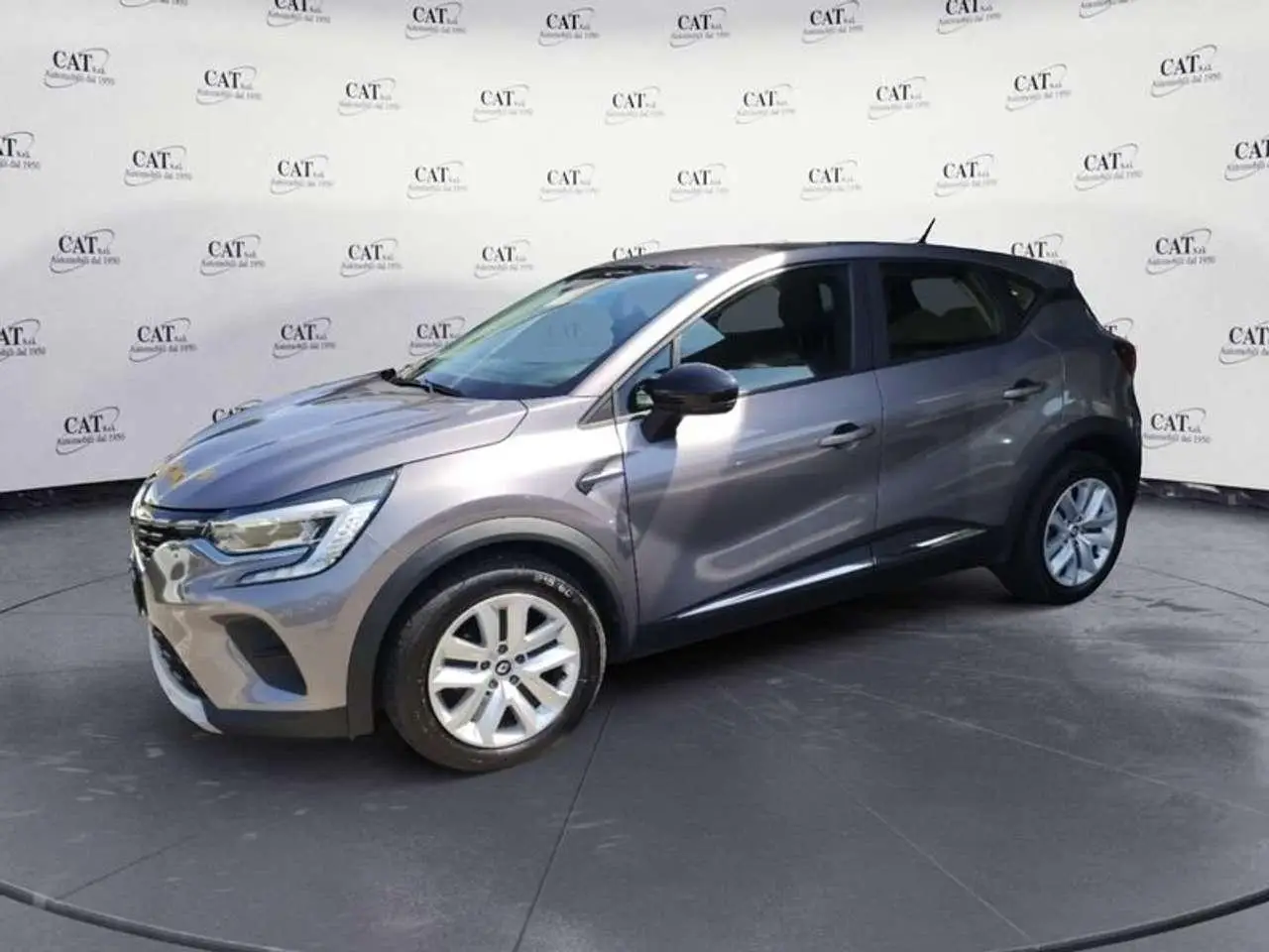 Photo 1 : Renault Captur 2021 Essence