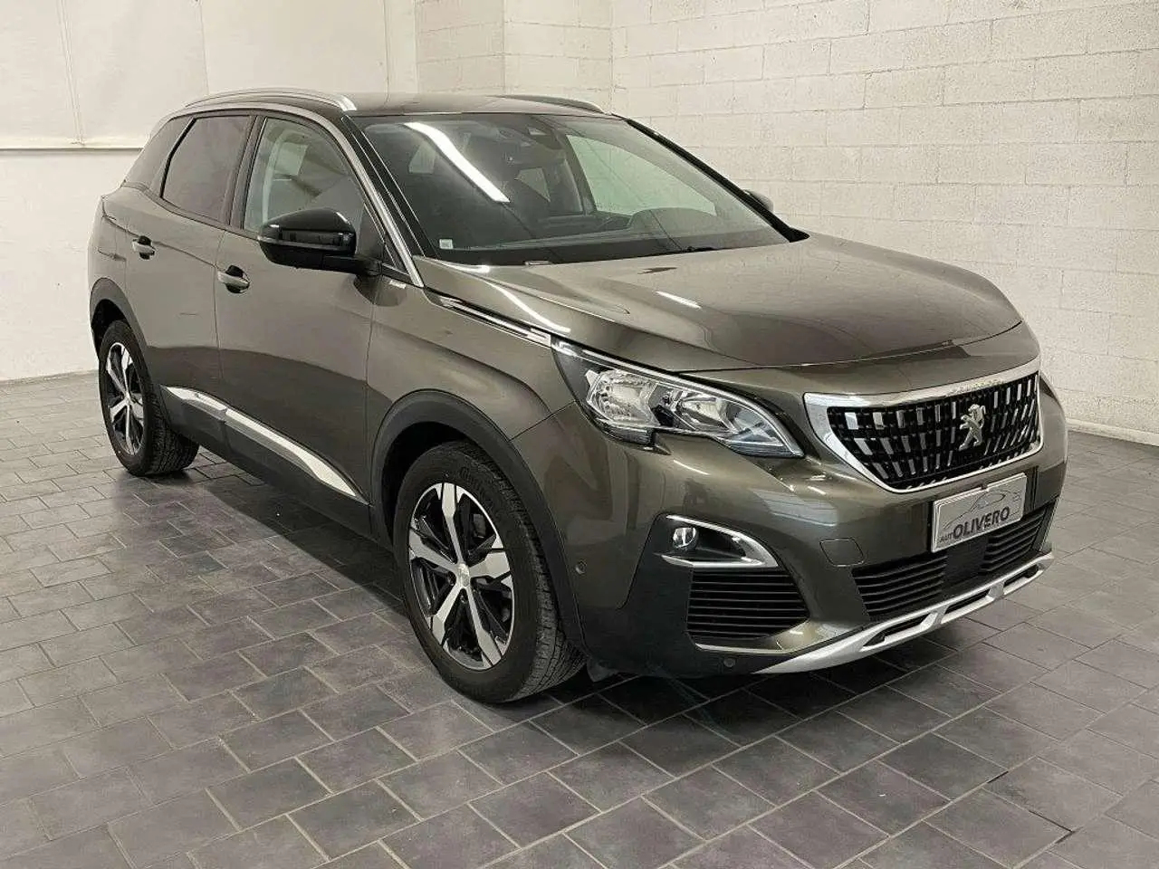 Photo 1 : Peugeot 3008 2018 Petrol