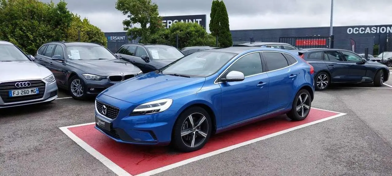 Photo 1 : Volvo V40 2017 Diesel