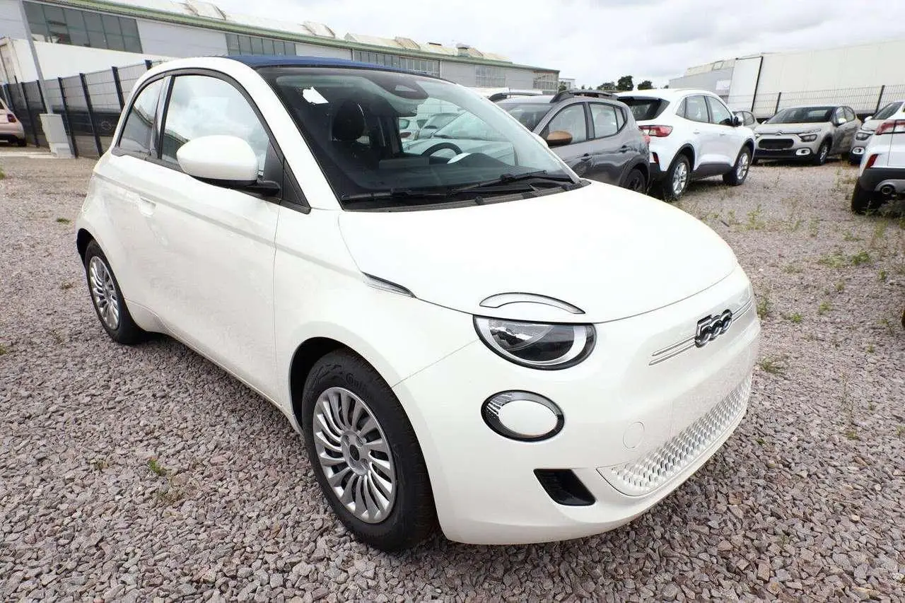 Photo 1 : Fiat 500 2023 Électrique