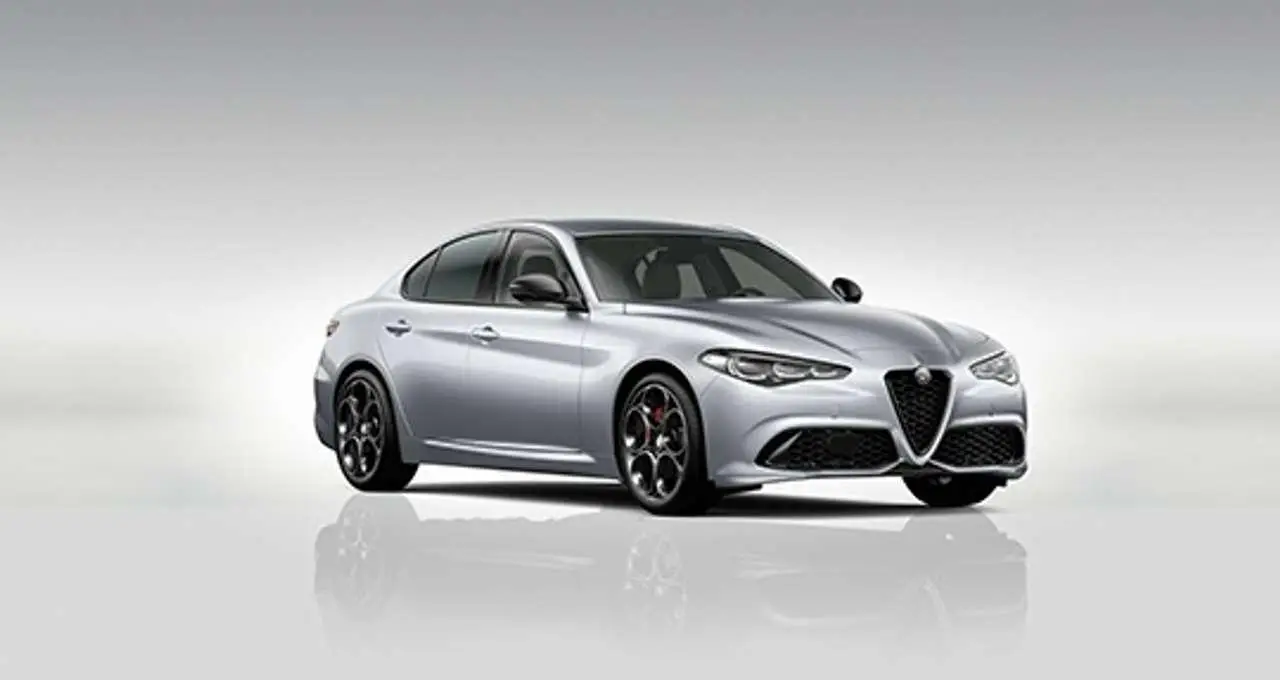 Photo 1 : Alfa Romeo Giulia 2024 Diesel