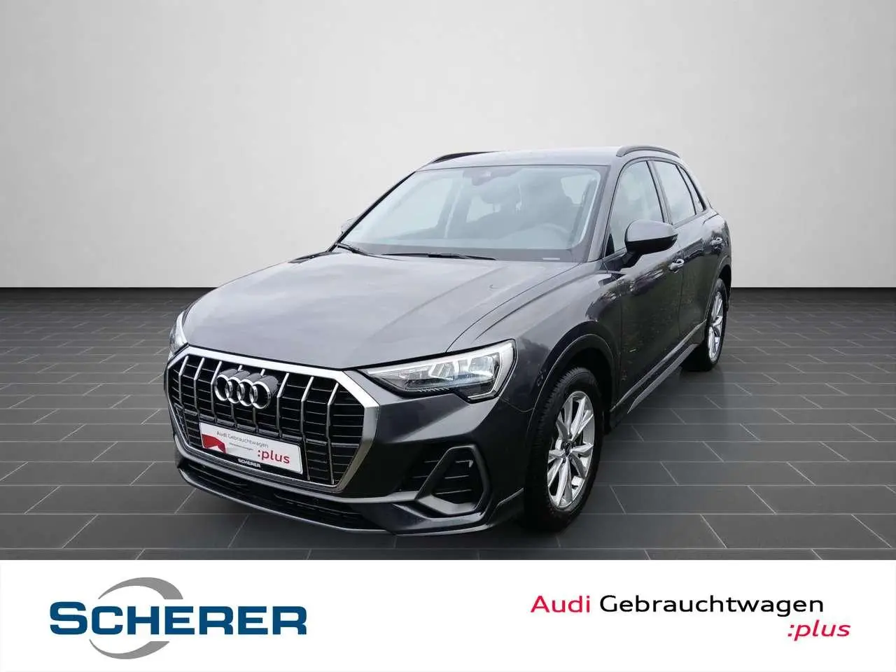 Photo 1 : Audi Q3 2024 Petrol