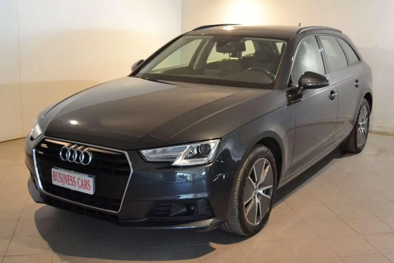 Photo 1 : Audi A4 2016 Diesel