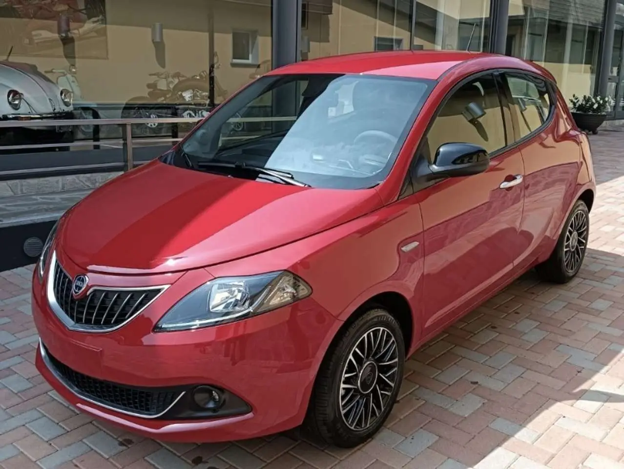 Photo 1 : Lancia Ypsilon 2024 Hybrid