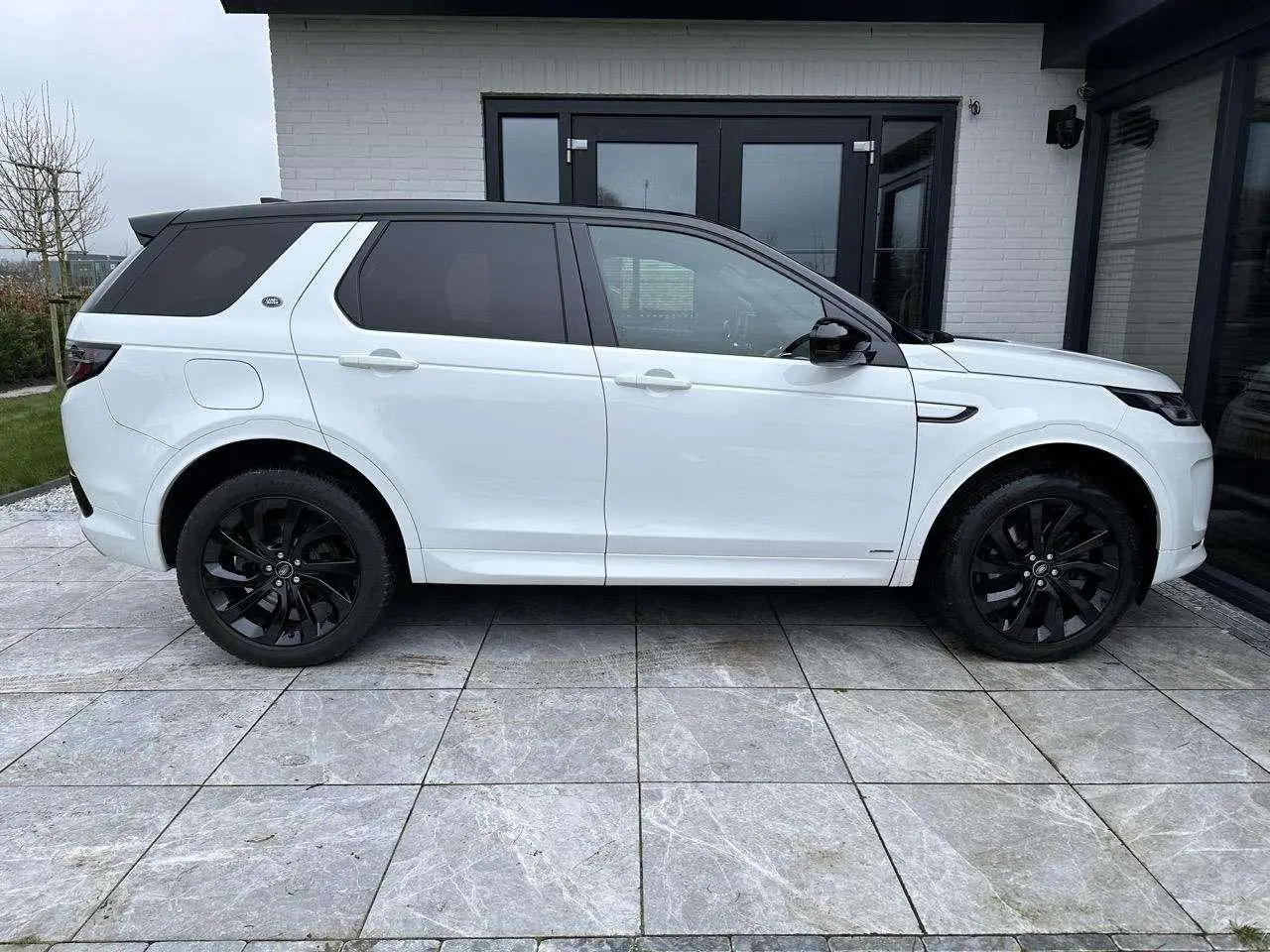 Photo 1 : Land Rover Discovery 2020 Hybride