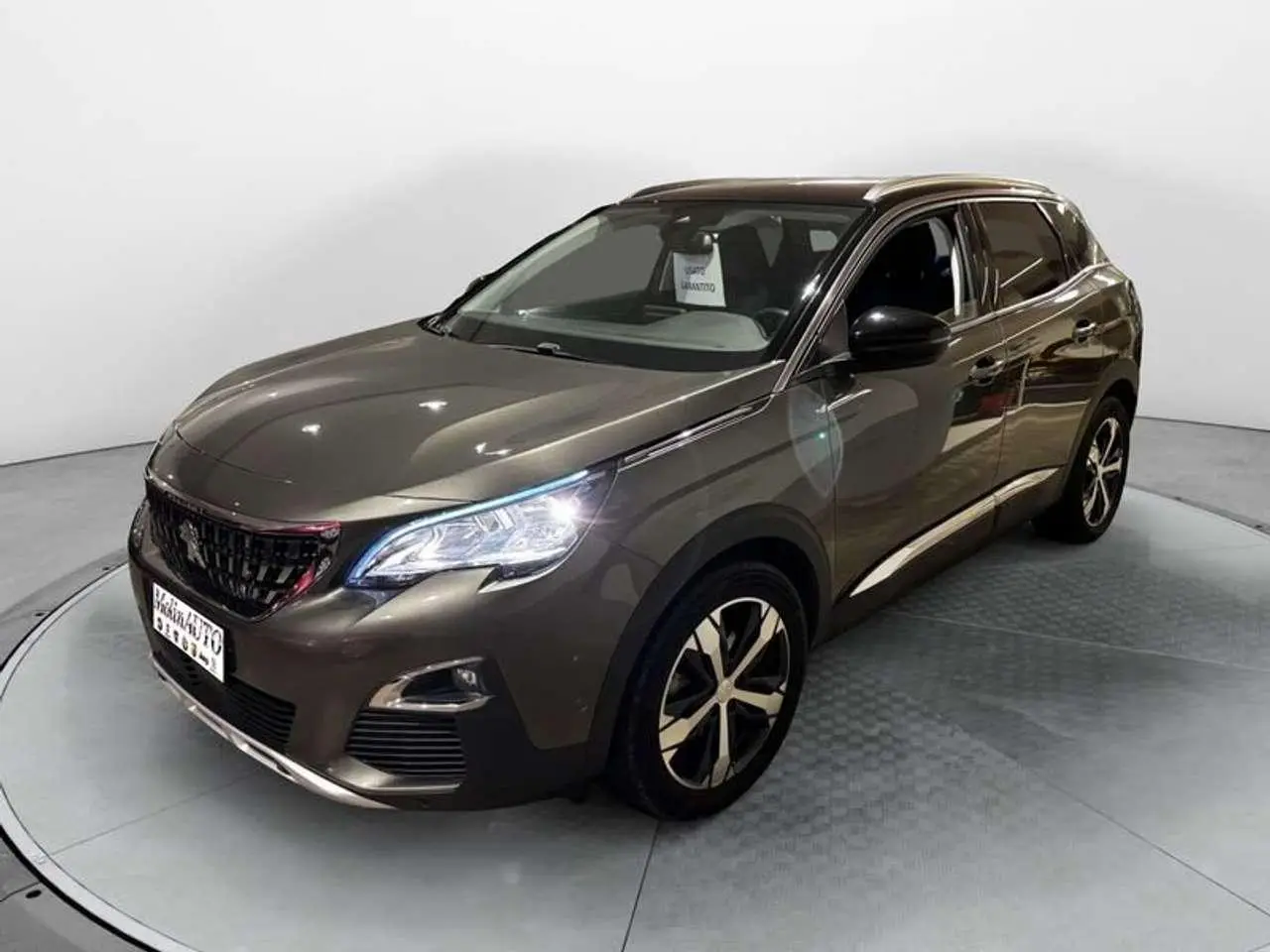 Photo 1 : Peugeot 3008 2019 Essence