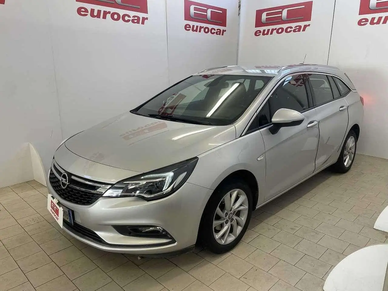 Photo 1 : Opel Astra 2018 Diesel