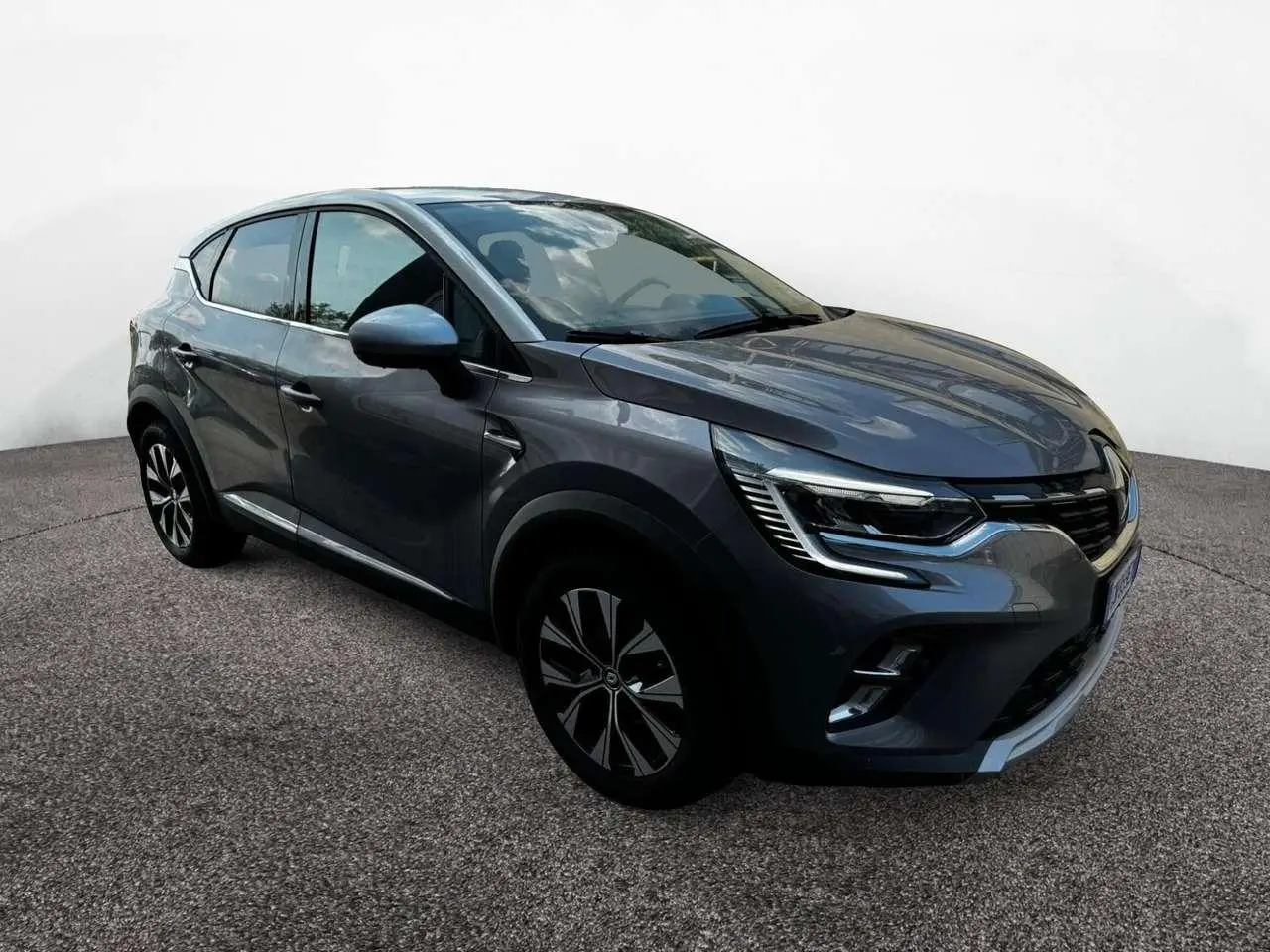 Photo 1 : Renault Captur 2023 Essence