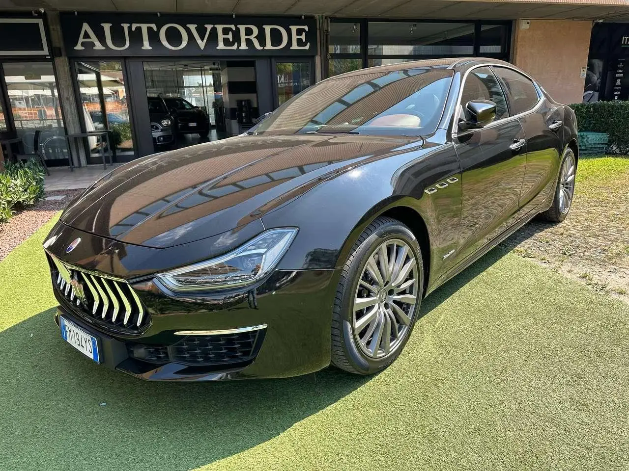 Photo 1 : Maserati Ghibli 2017 Petrol