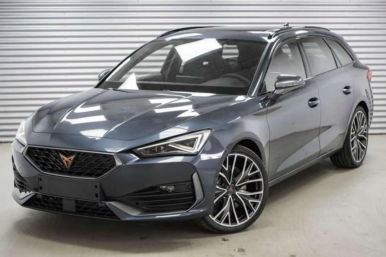 Photo 1 : Cupra Leon 2024 Essence