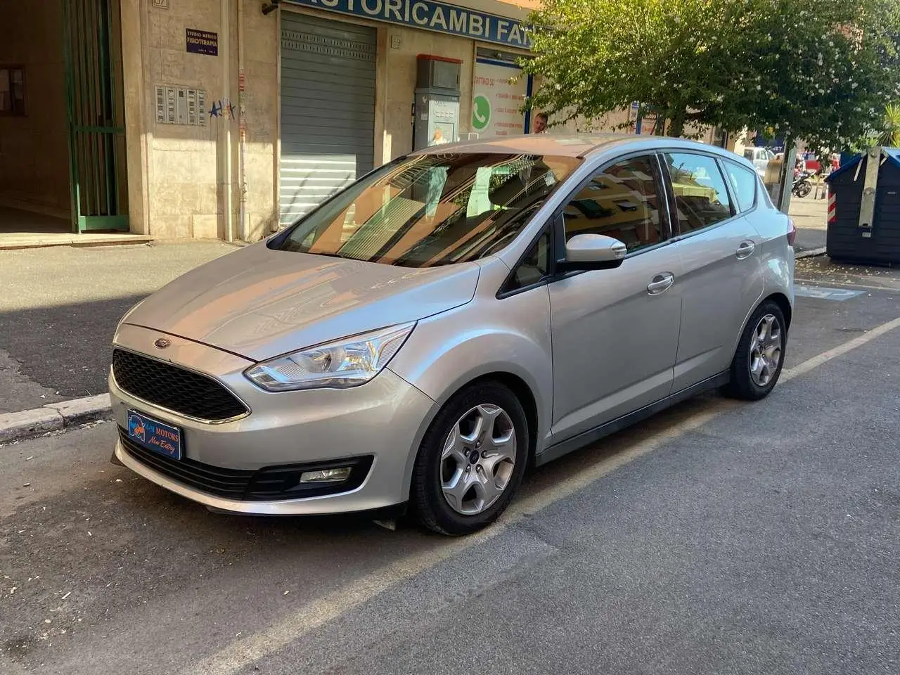 Photo 1 : Ford C-max 2017 LPG