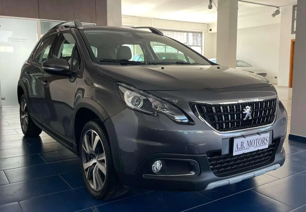 Photo 1 : Peugeot 2008 2019 Diesel