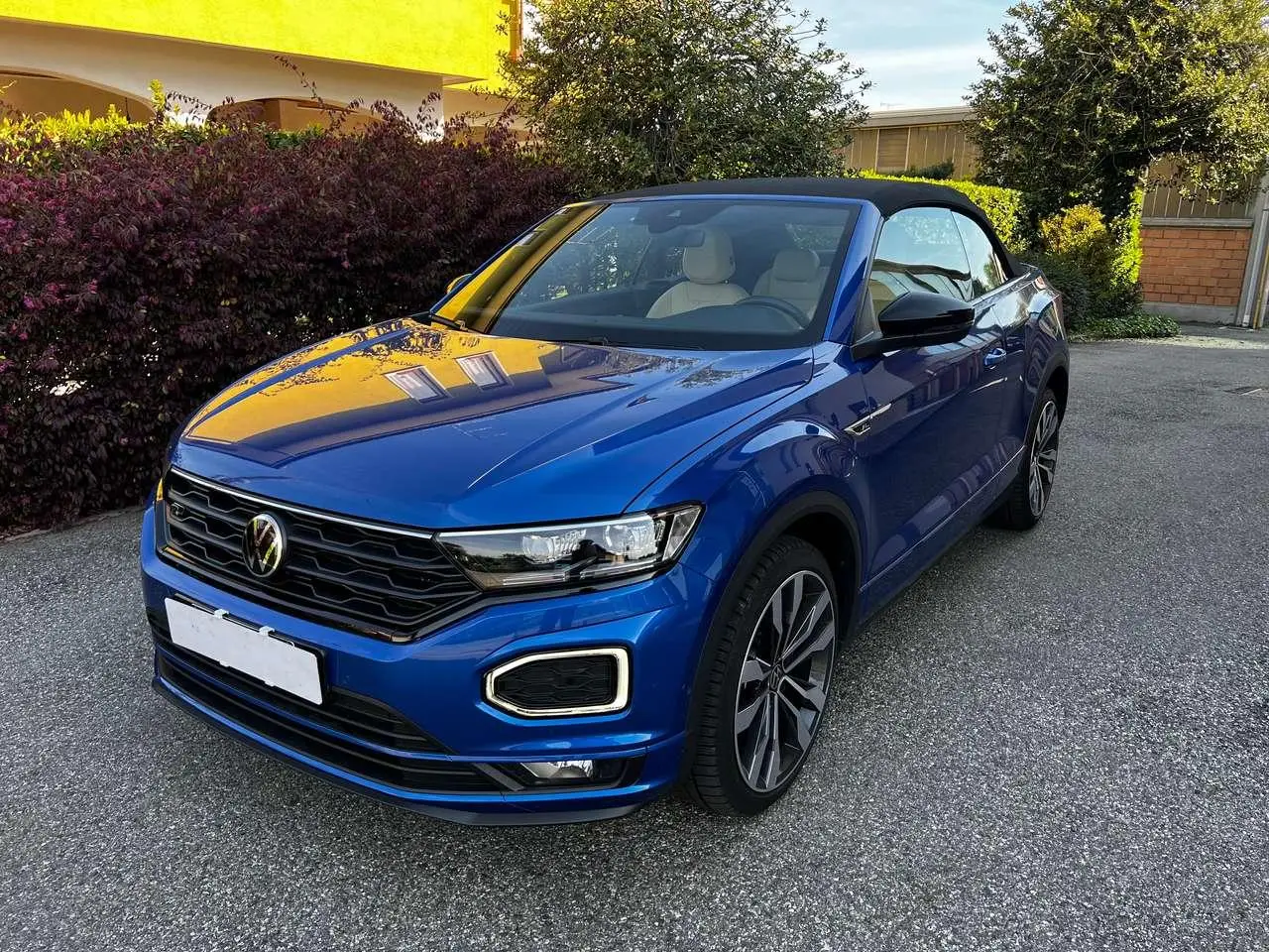 Photo 1 : Volkswagen T-roc 2022 Petrol