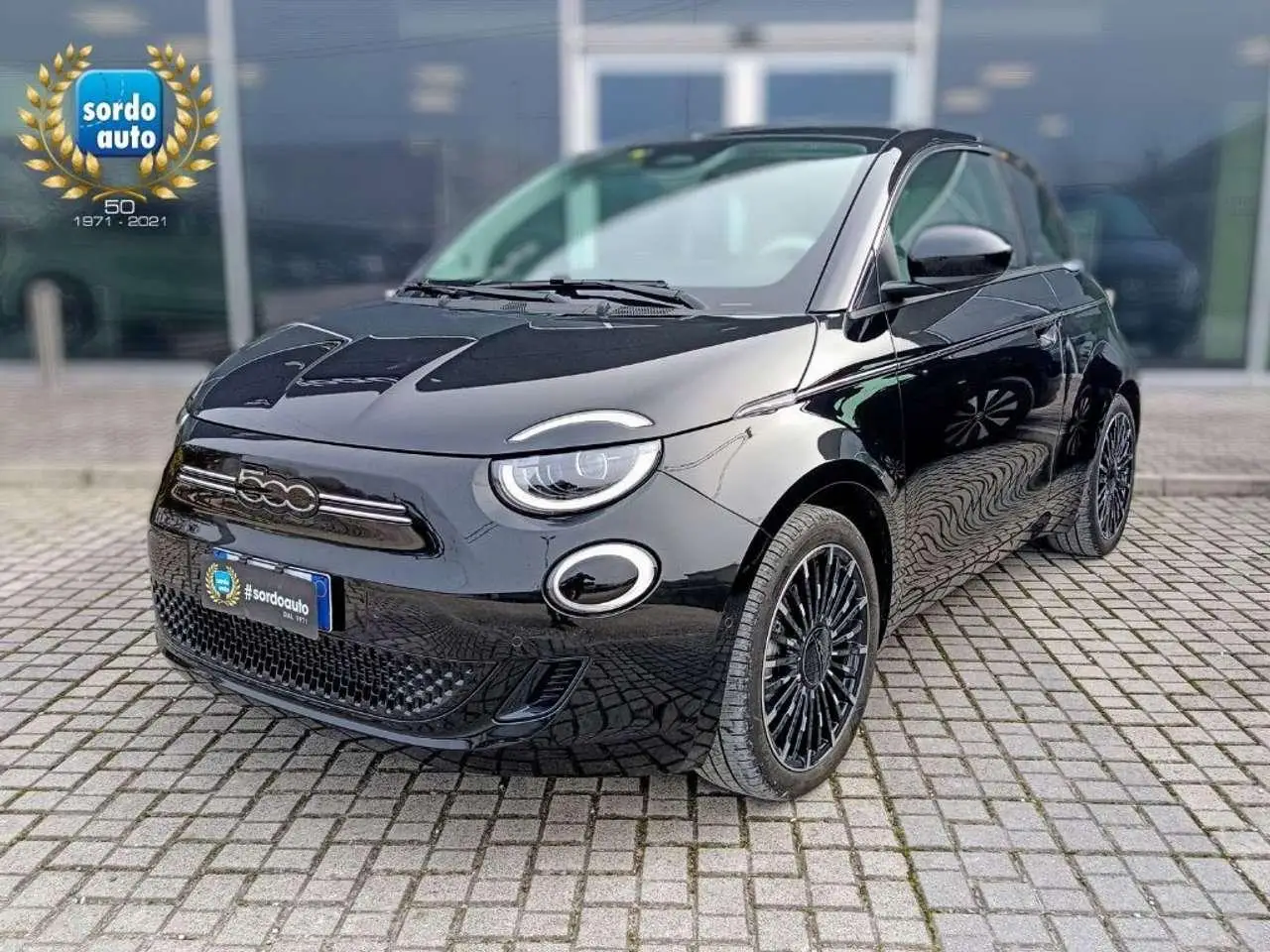 Photo 1 : Fiat 500 2024 Électrique