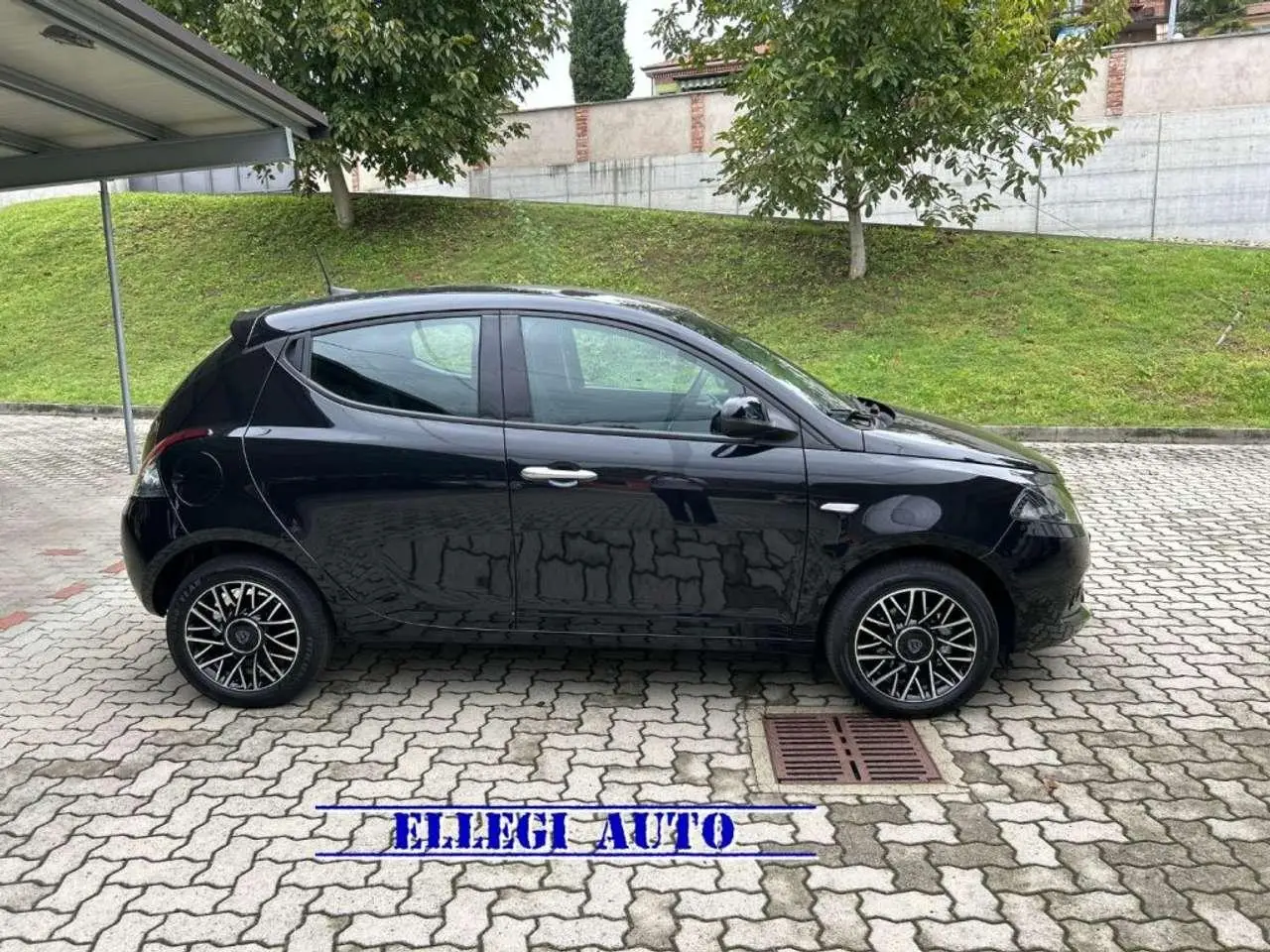 Photo 1 : Lancia Ypsilon 2024 Hybride