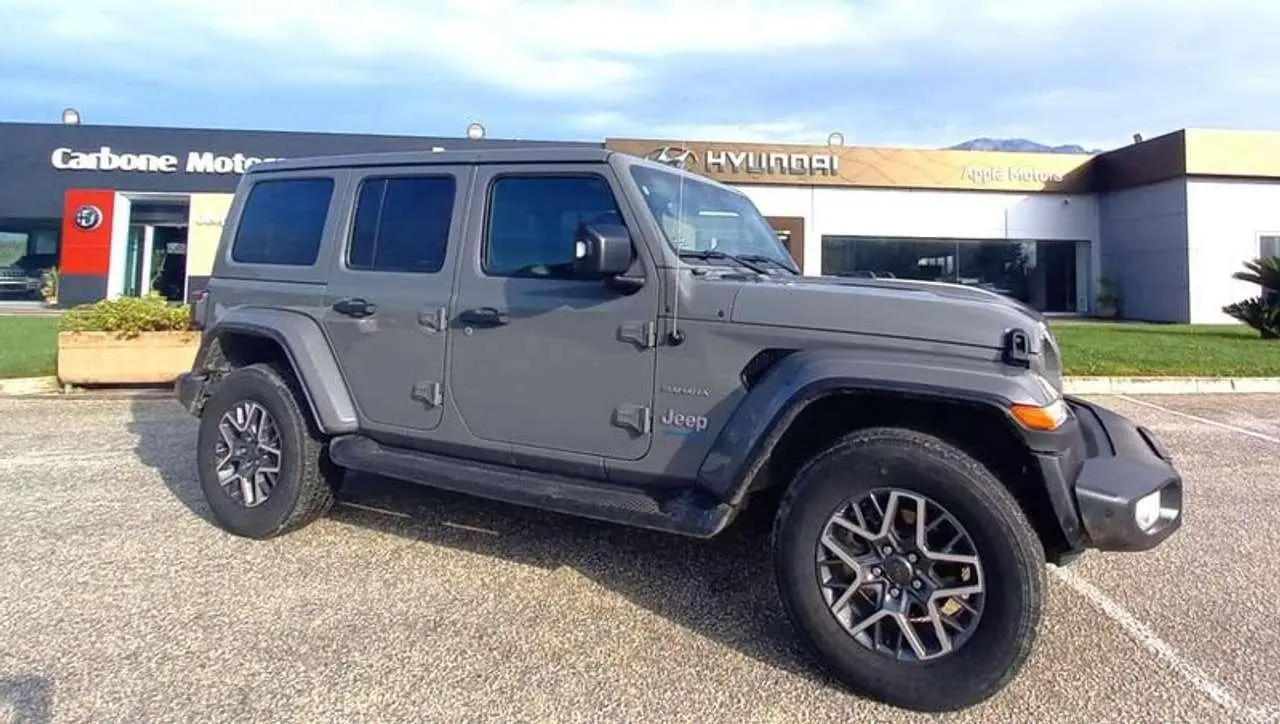 Photo 1 : Jeep Wrangler 2023 Hybrid