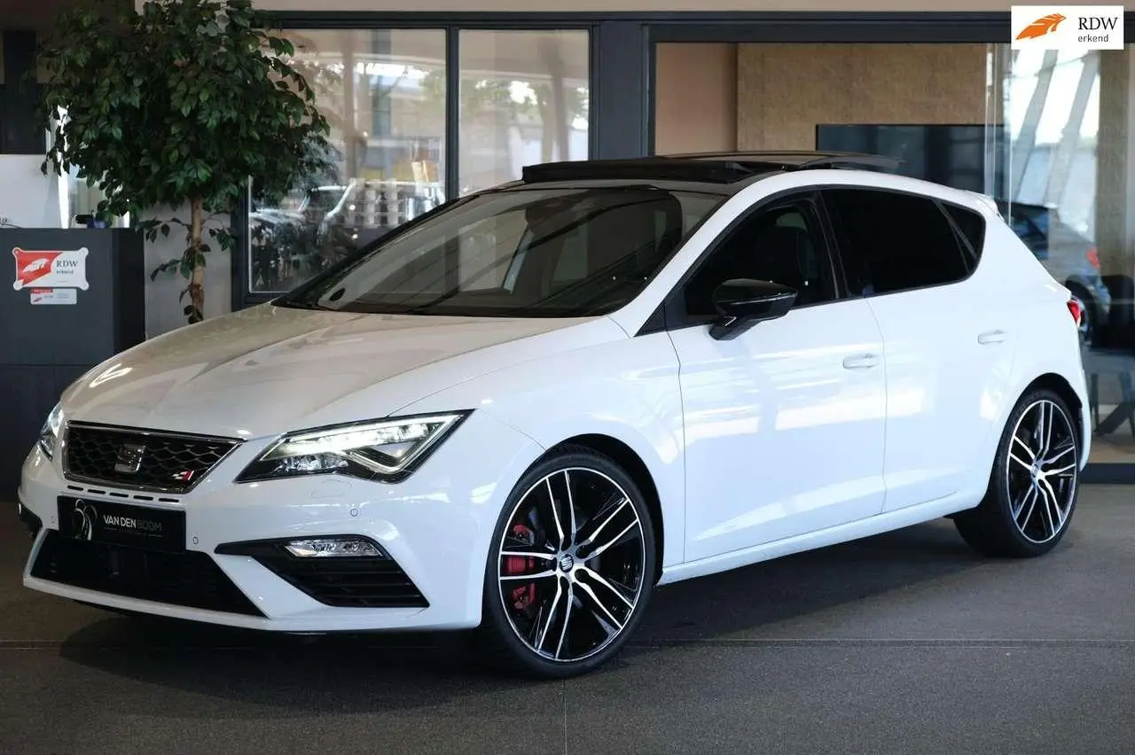 Photo 1 : Seat Leon 2017 Essence