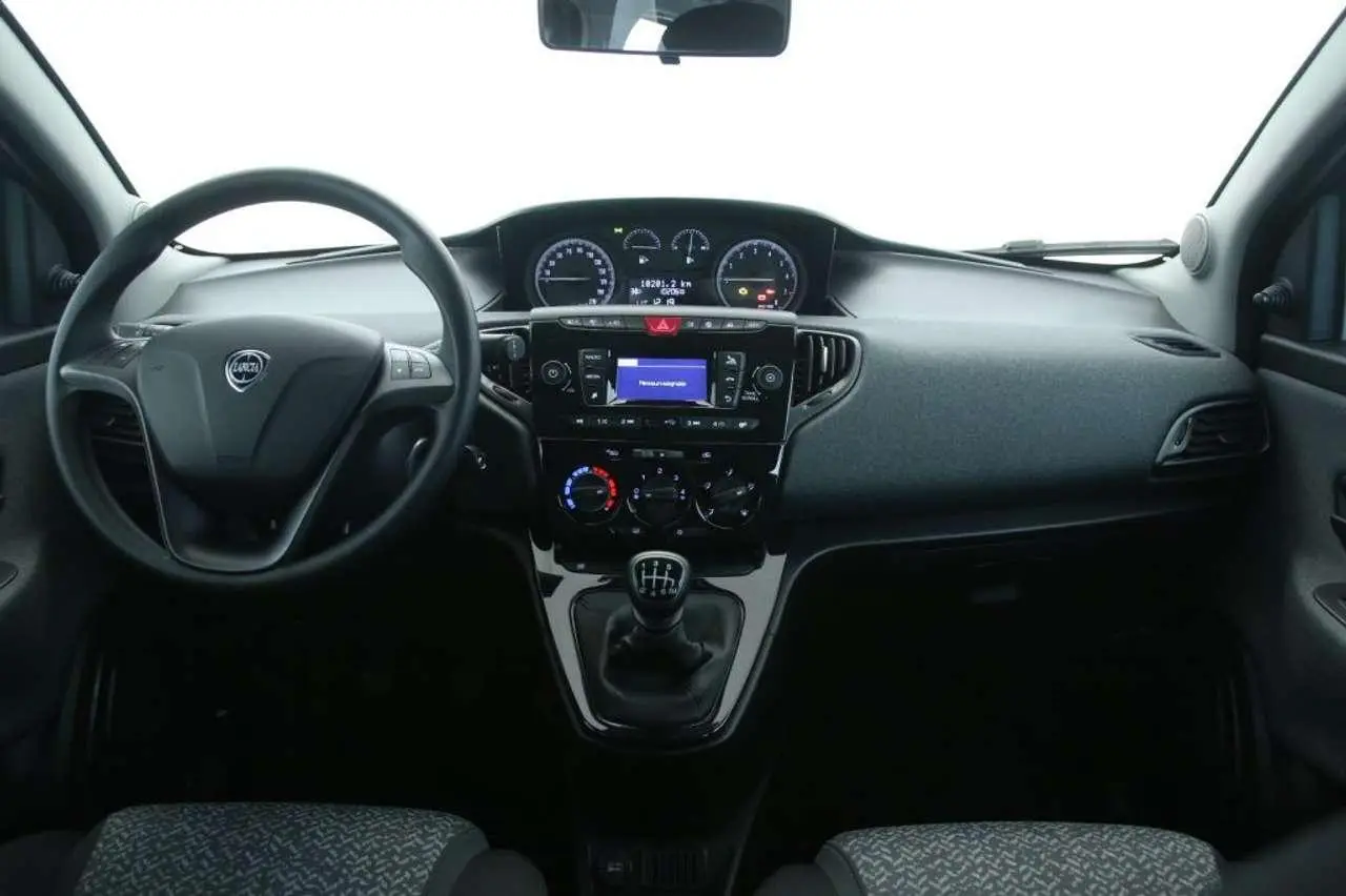 Photo 1 : Lancia Ypsilon 2023 Hybride