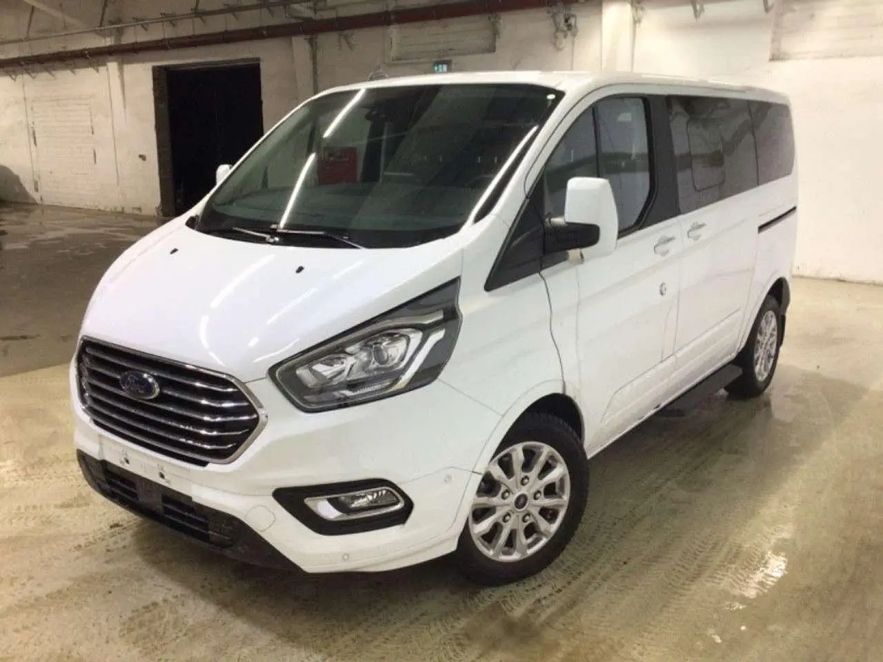 Photo 1 : Ford Tourneo 2023 Diesel