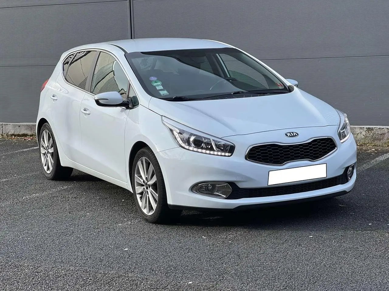 Photo 1 : Kia Ceed 2015 Petrol