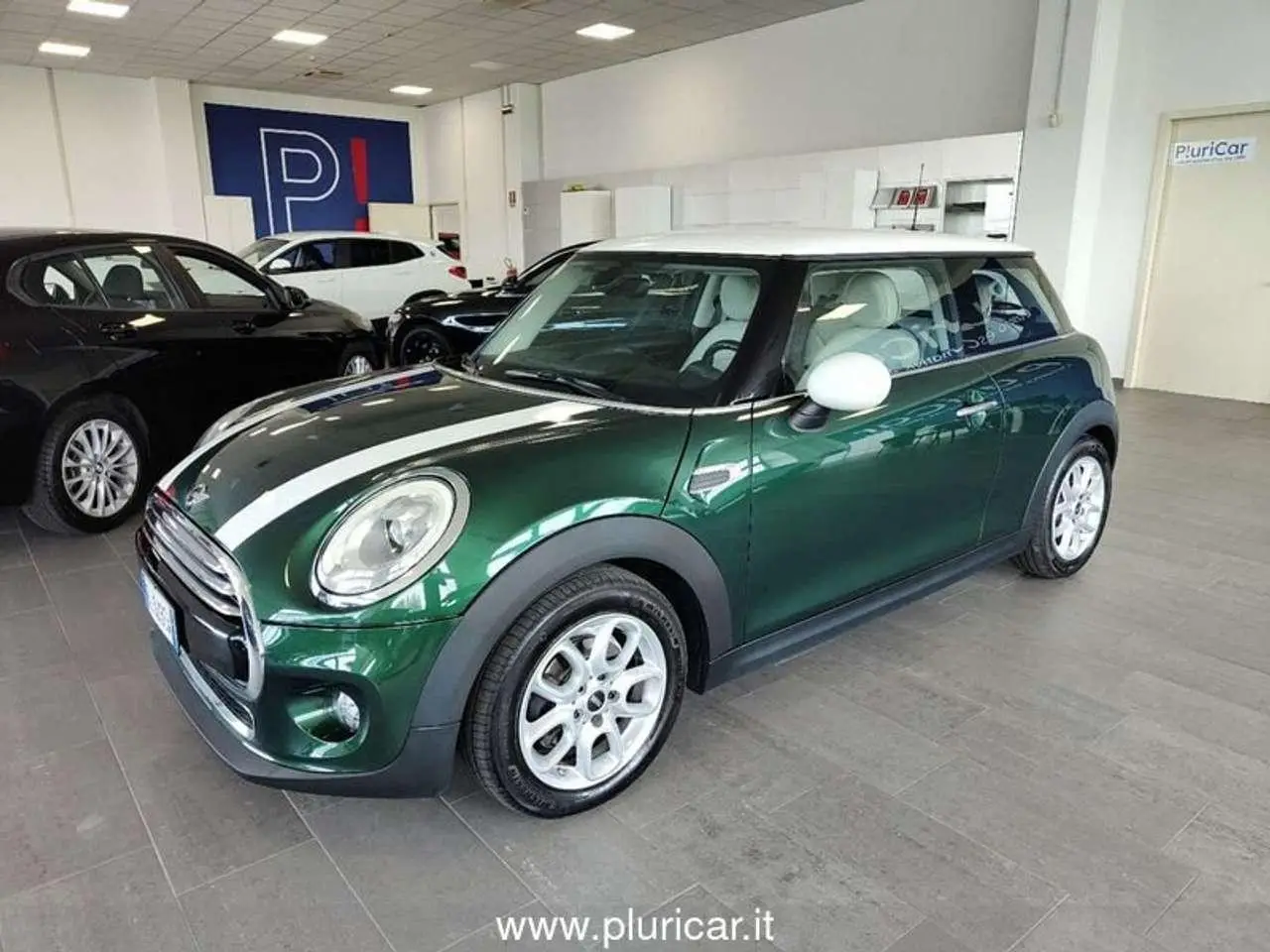 Photo 1 : Mini Cooper 2017 Diesel