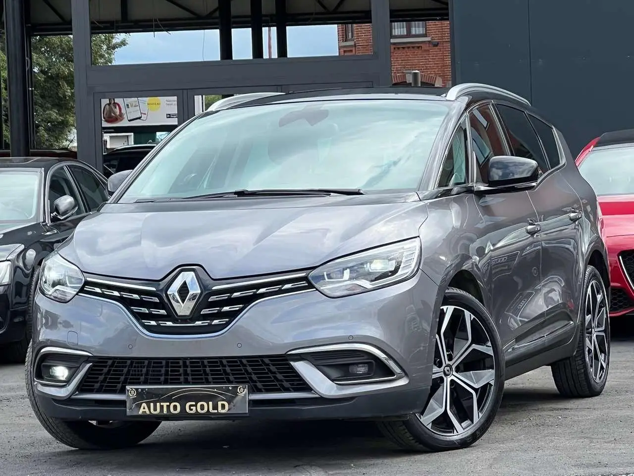 Photo 1 : Renault Scenic 2021 Essence