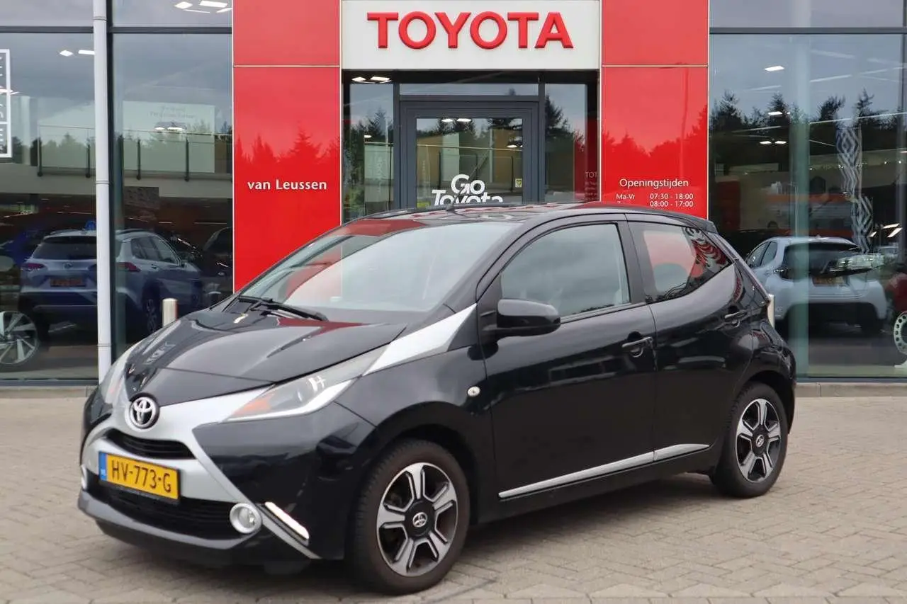 Photo 1 : Toyota Aygo X 2016 Essence