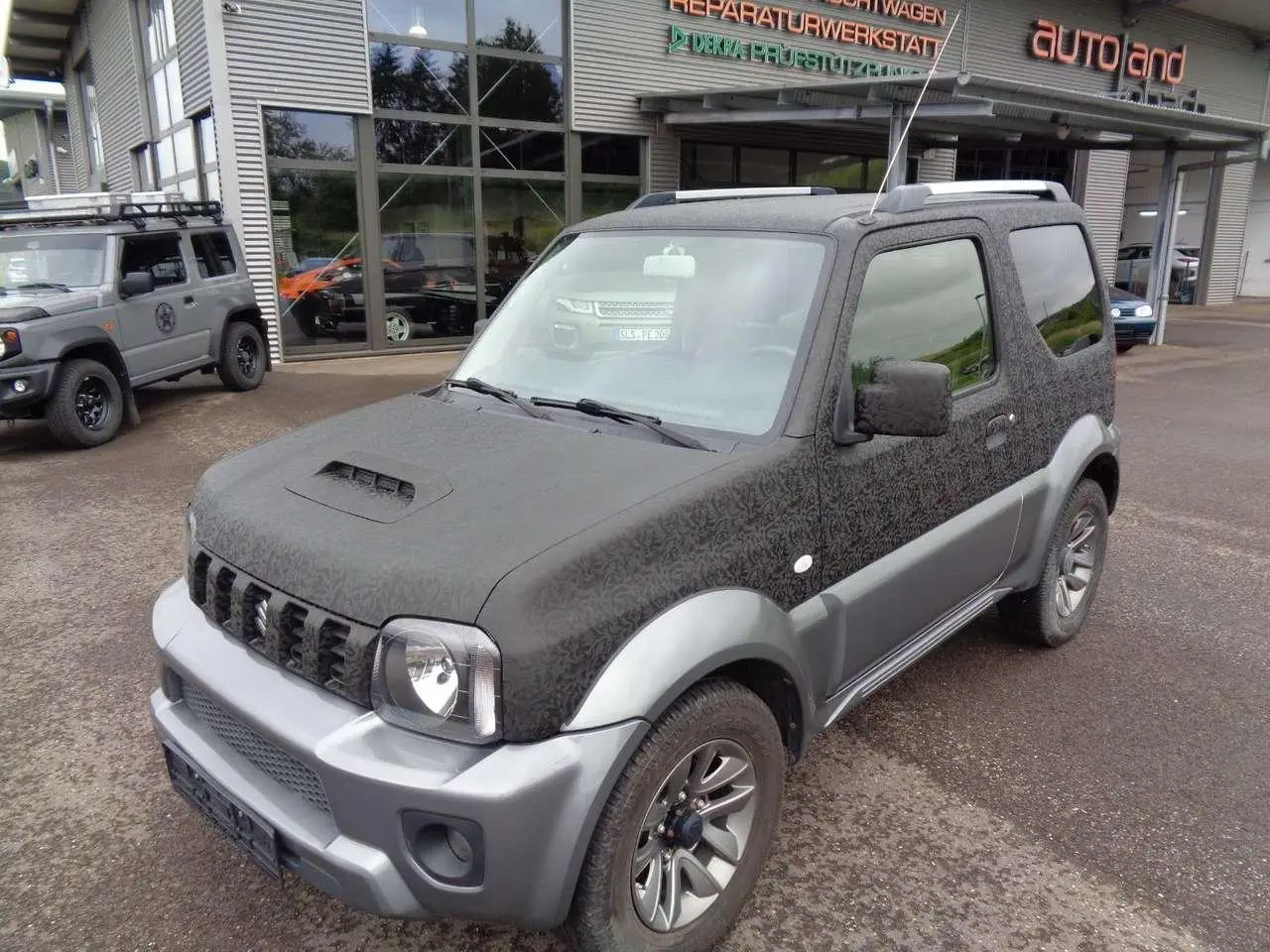 Photo 1 : Suzuki Jimny 2017 Petrol