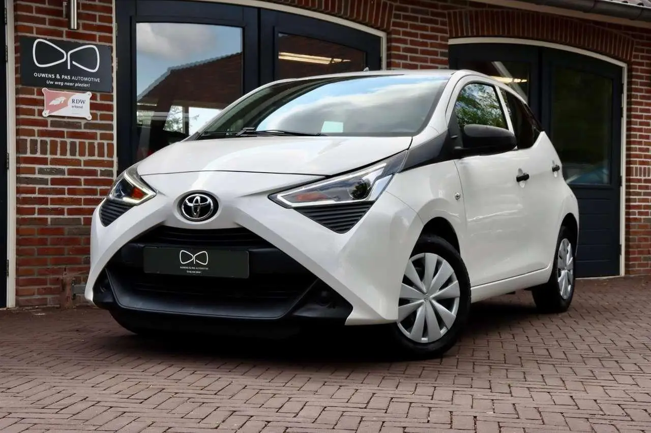 Photo 1 : Toyota Aygo 2018 Petrol