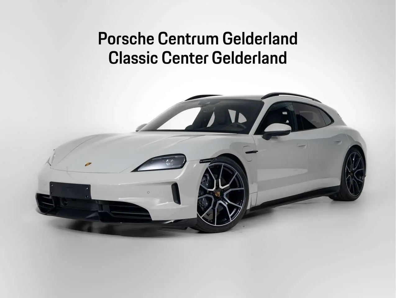 Photo 1 : Porsche Taycan 2024 Électrique