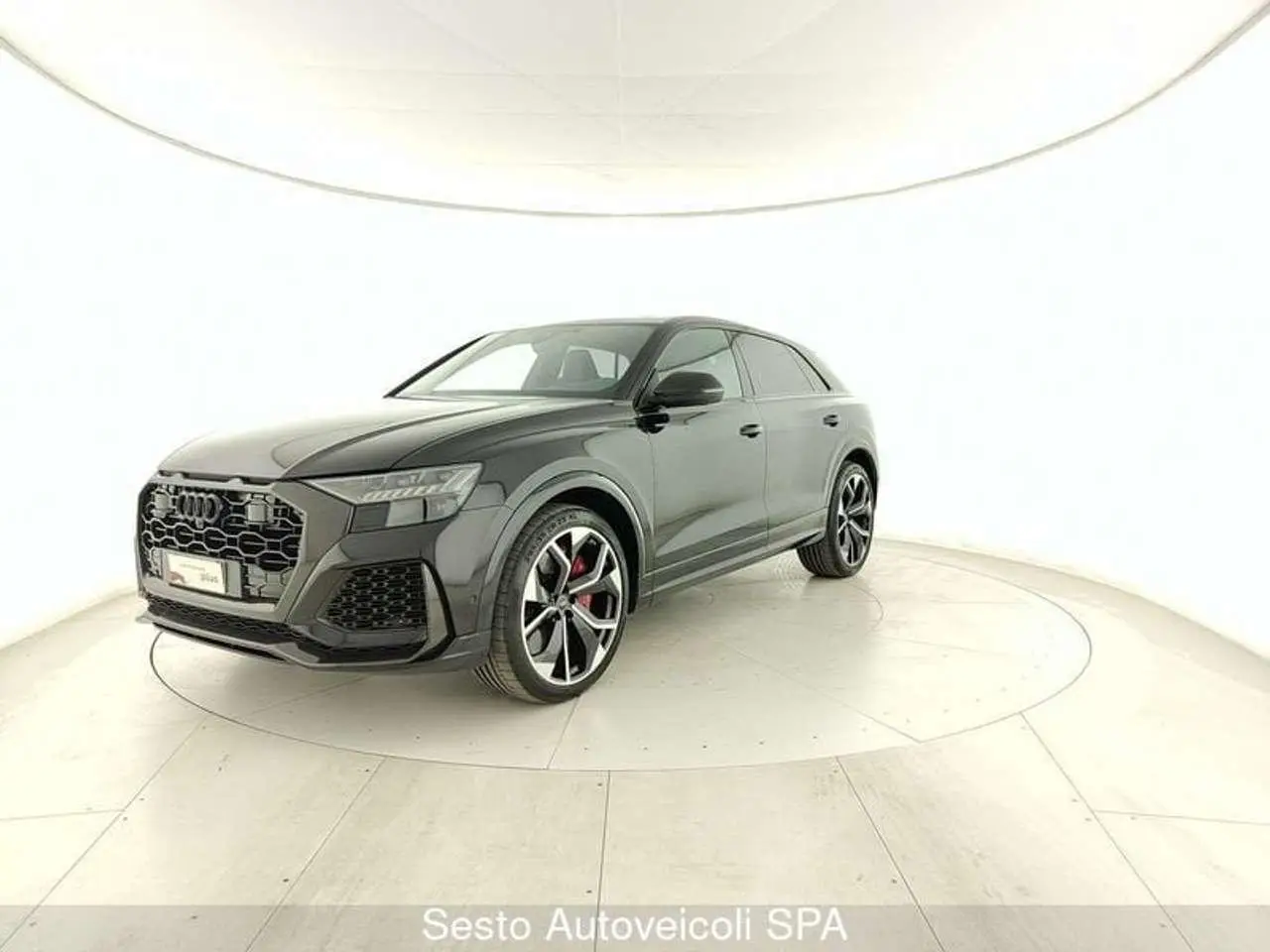 Photo 1 : Audi Rsq8 2020 Hybride