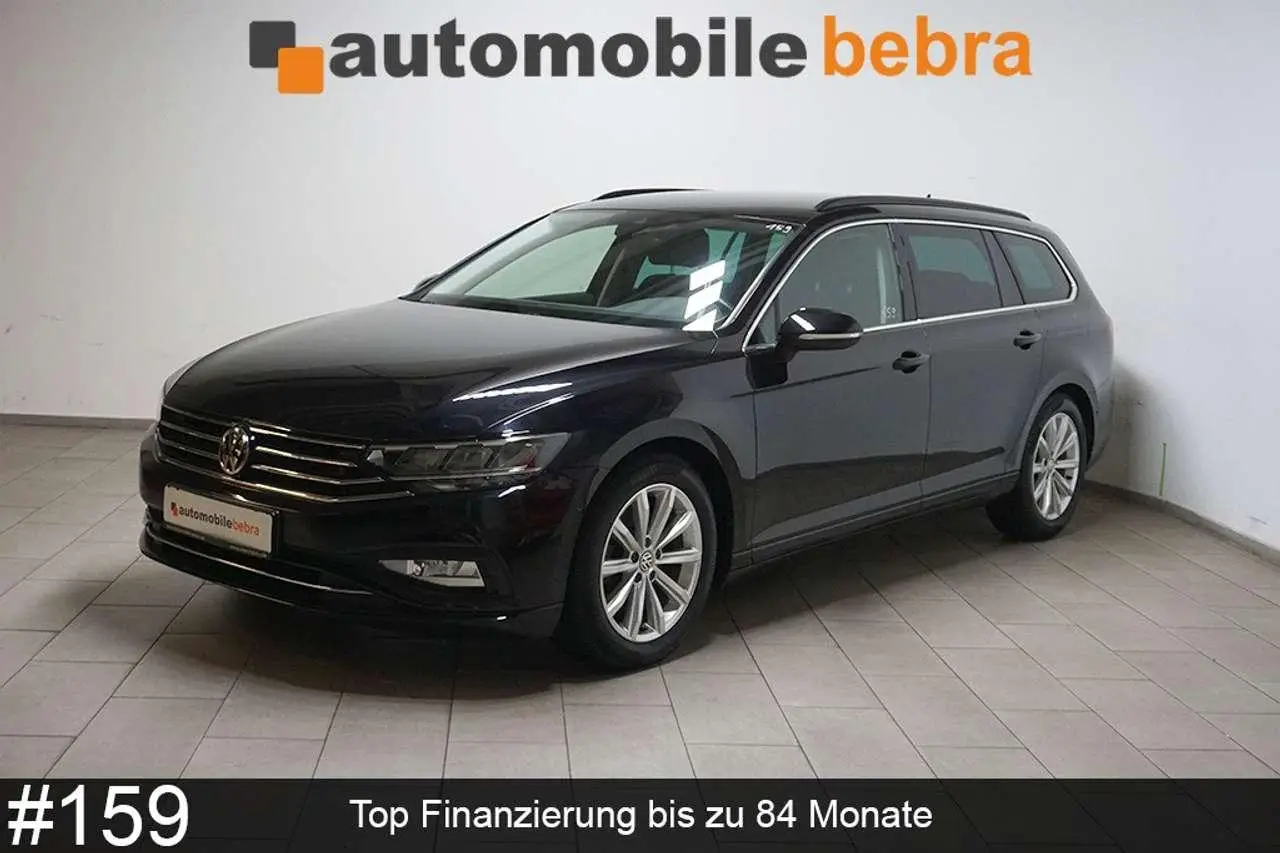 Photo 1 : Volkswagen Passat 2019 Petrol