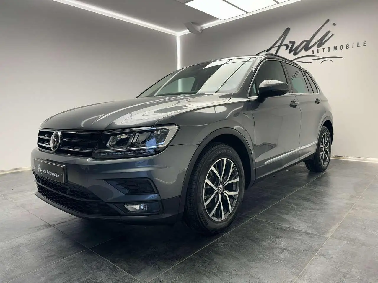 Photo 1 : Volkswagen Tiguan 2018 Petrol