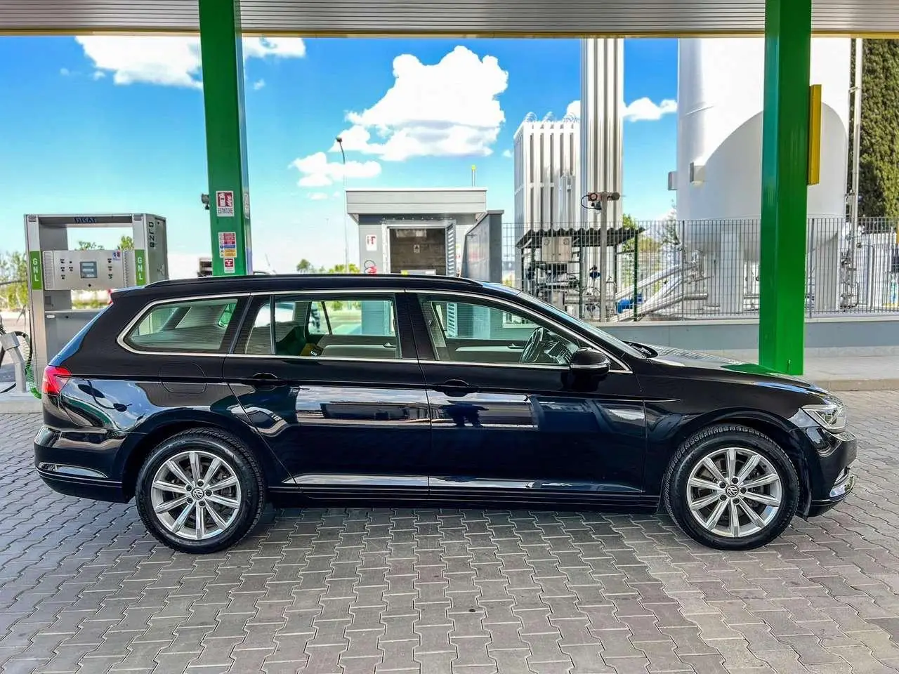 Photo 1 : Volkswagen Passat 2018 Diesel