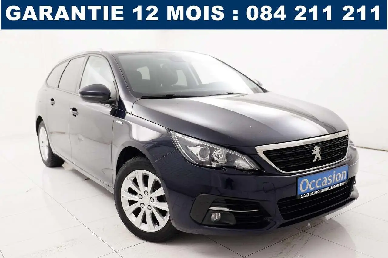 Photo 1 : Peugeot 308 2018 Petrol