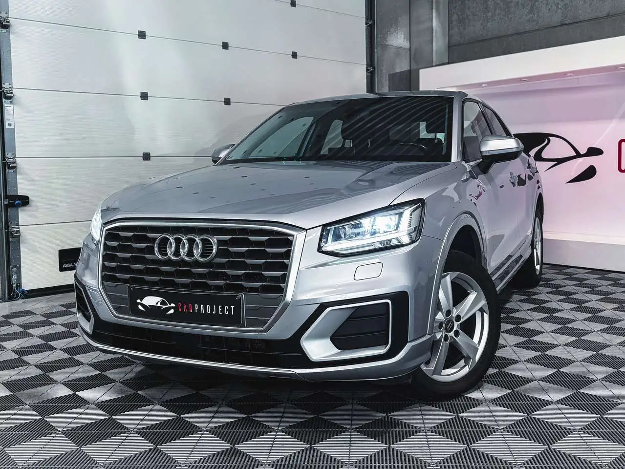 Photo 1 : Audi Q2 2017 Diesel