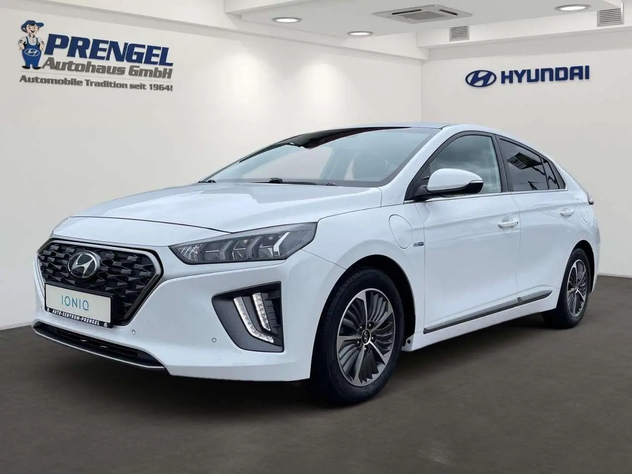 Photo 1 : Hyundai Ioniq 2019 Hybrid