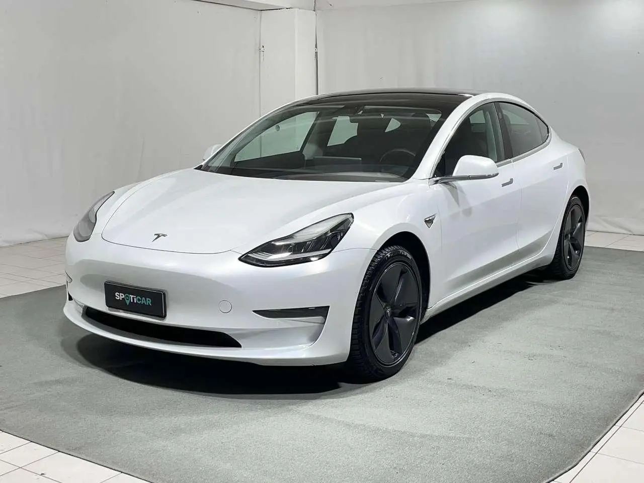 Photo 1 : Tesla Model 3 2020 Électrique