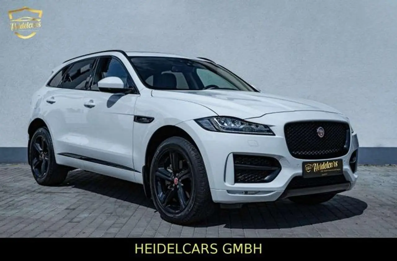 Photo 1 : Jaguar F-pace 2017 Petrol