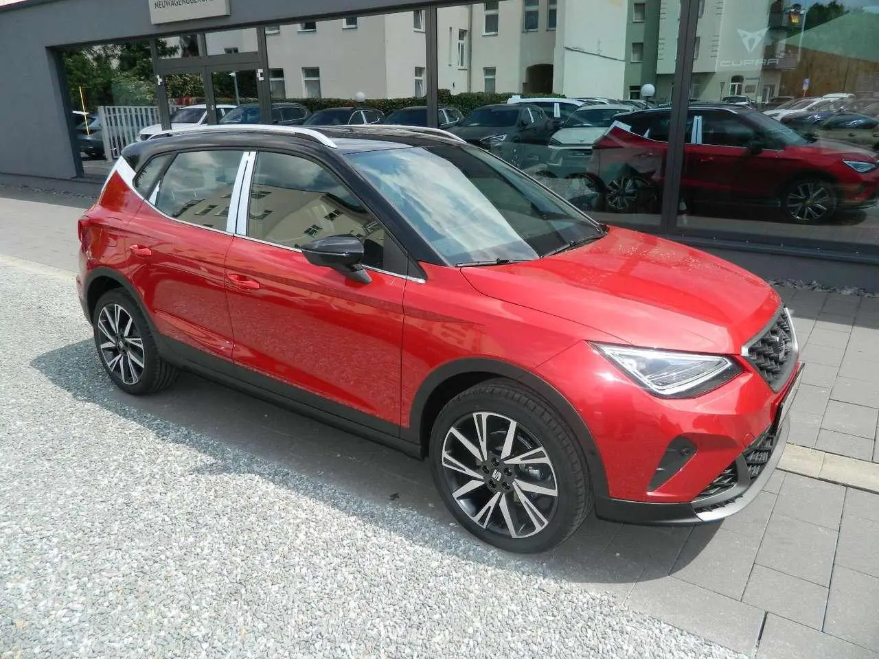 Photo 1 : Seat Arona 2024 Petrol