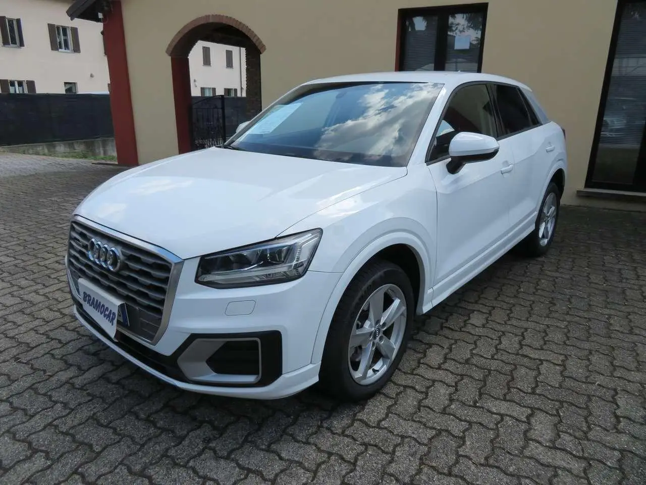 Photo 1 : Audi Q2 2018 Diesel