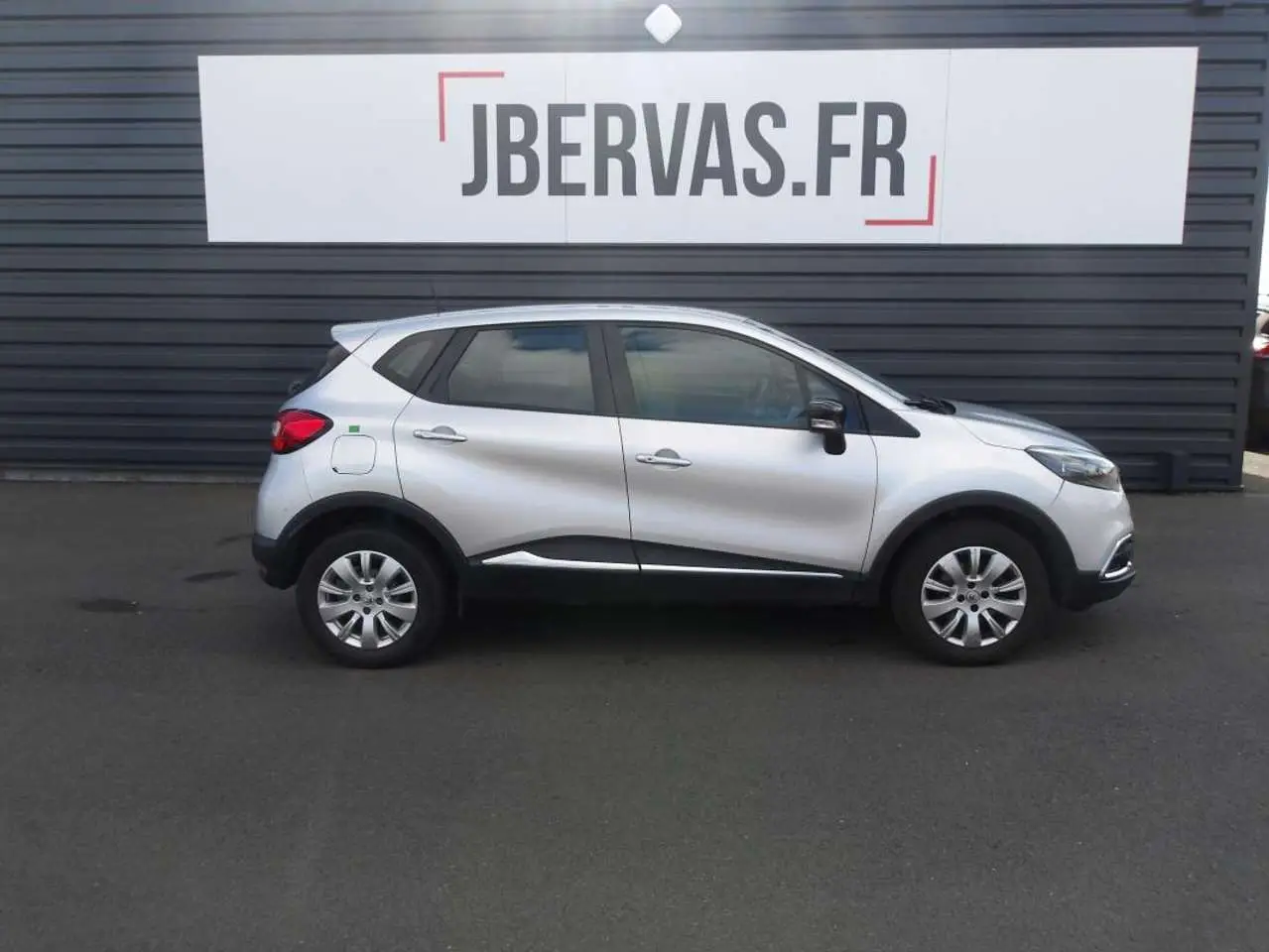 Photo 1 : Renault Captur 2017 Essence