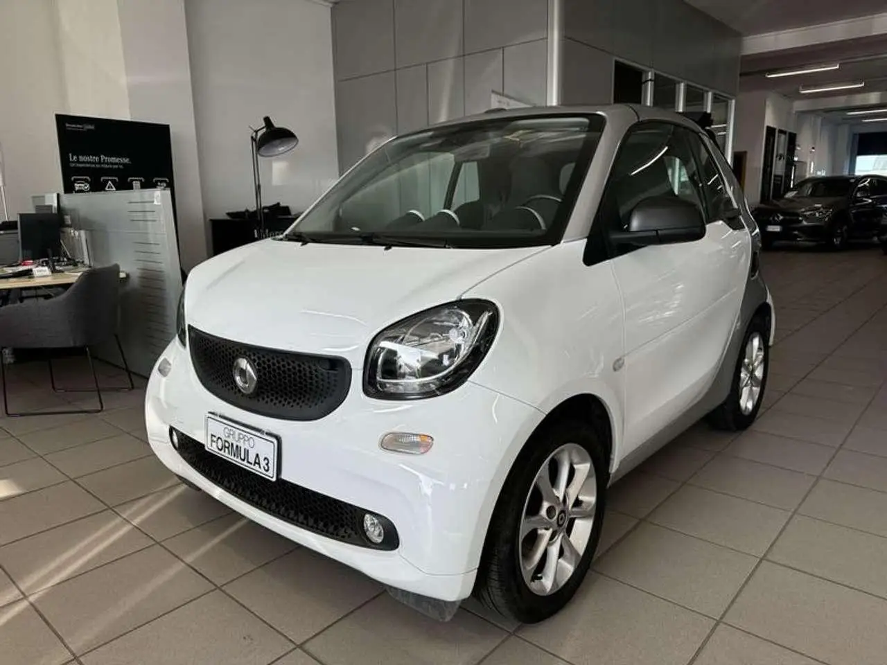 Photo 1 : Smart Fortwo 2017 Petrol