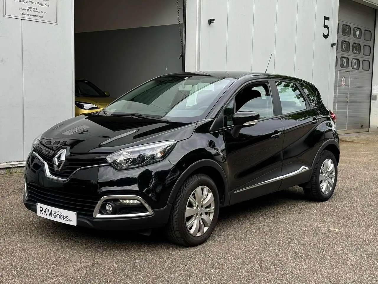 Photo 1 : Renault Captur 2017 Essence