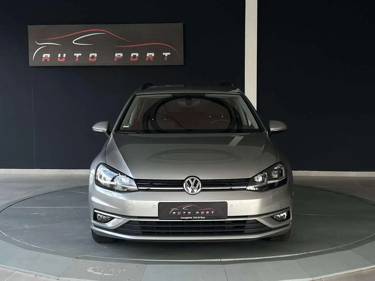 Photo 1 : Volkswagen Golf 2017 Essence