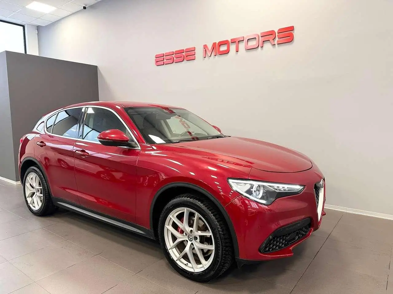 Photo 1 : Alfa Romeo Stelvio 2017 Essence