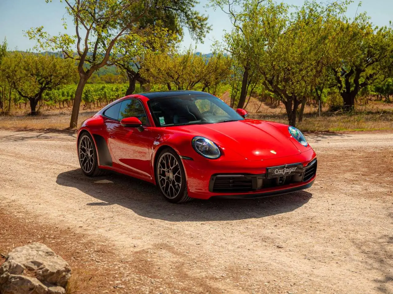 Photo 1 : Porsche 992 2019 Essence